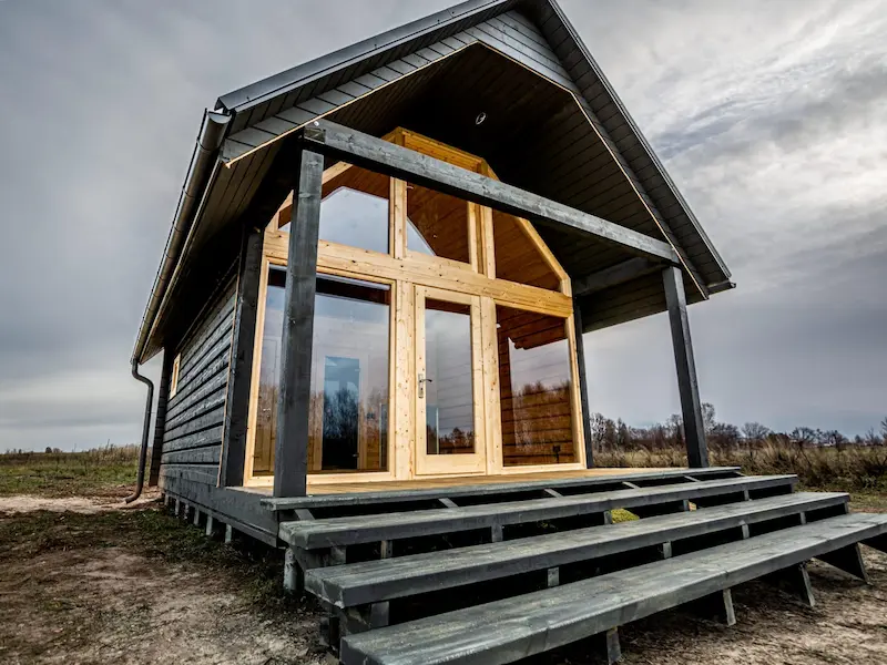 €39,000 Sauna / leisure building